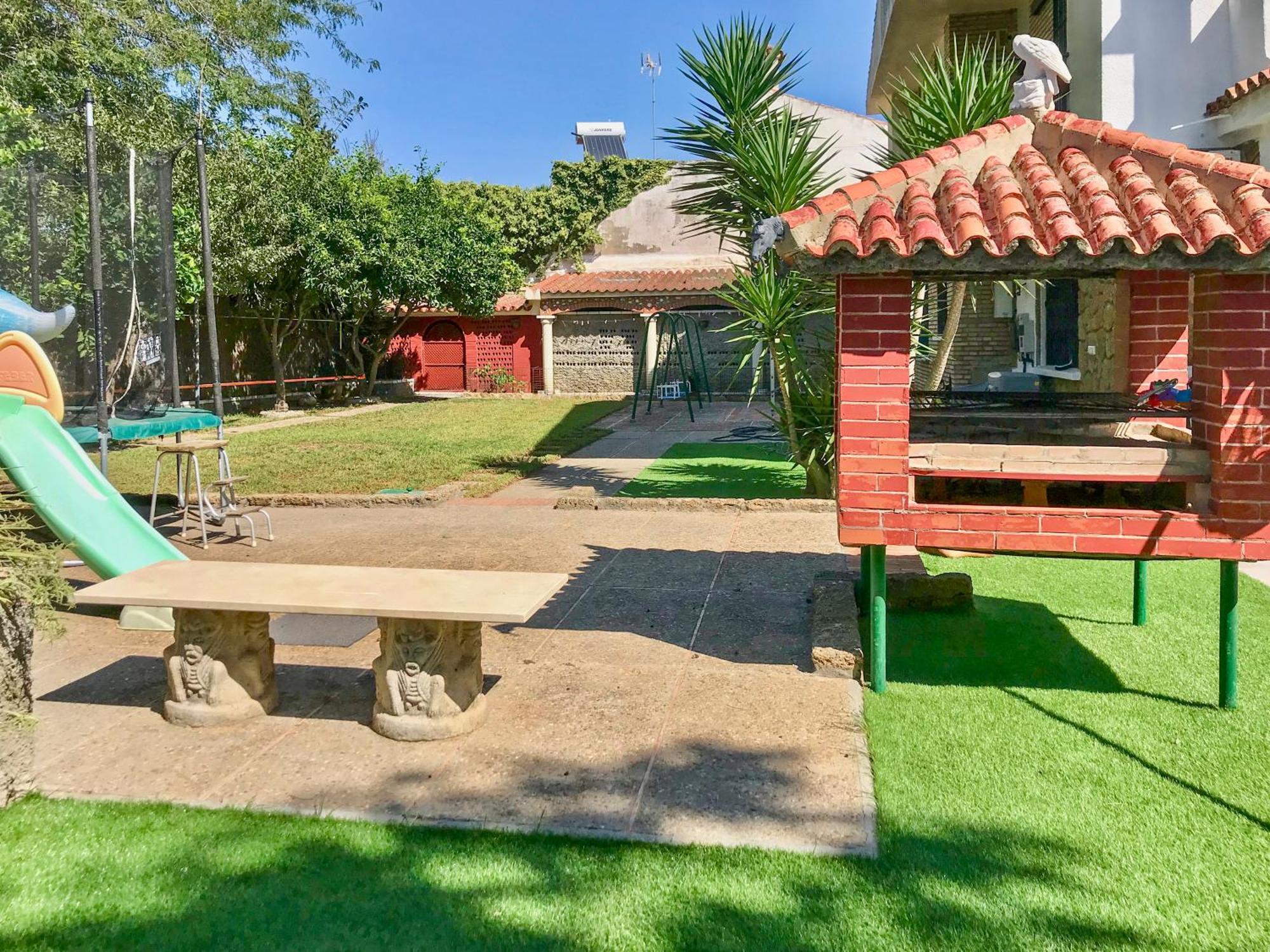 Villa Alamos Jerez I Piscina Salada Climatizada I Bbq I Jardines I 850M2 Херес-де-ла-Фронтера Экстерьер фото