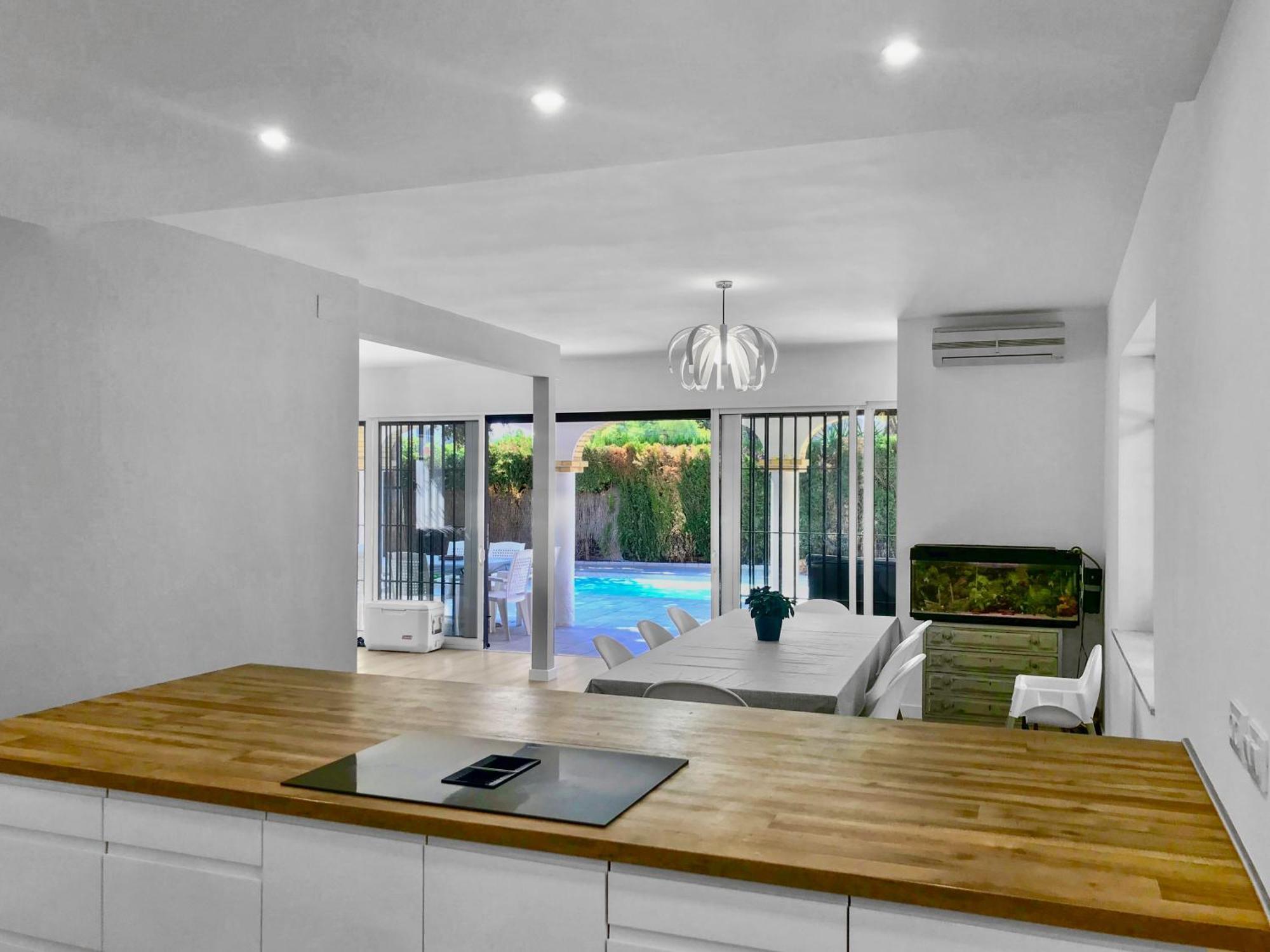 Villa Alamos Jerez I Piscina Salada Climatizada I Bbq I Jardines I 850M2 Херес-де-ла-Фронтера Экстерьер фото
