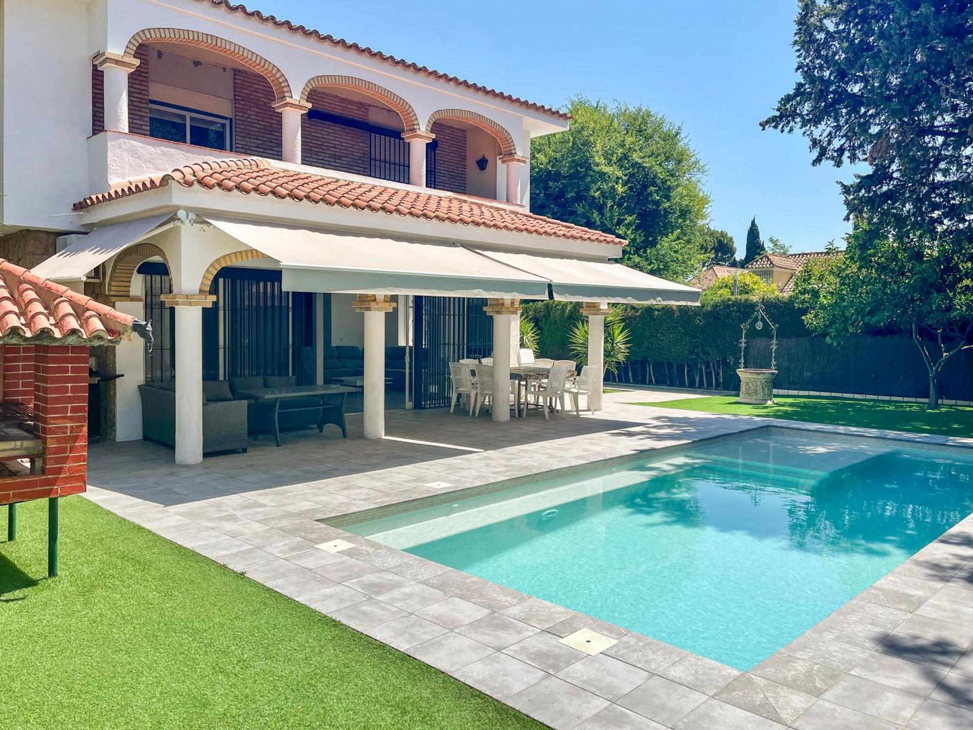 Villa Alamos Jerez I Piscina Salada Climatizada I Bbq I Jardines I 850M2 Херес-де-ла-Фронтера Экстерьер фото