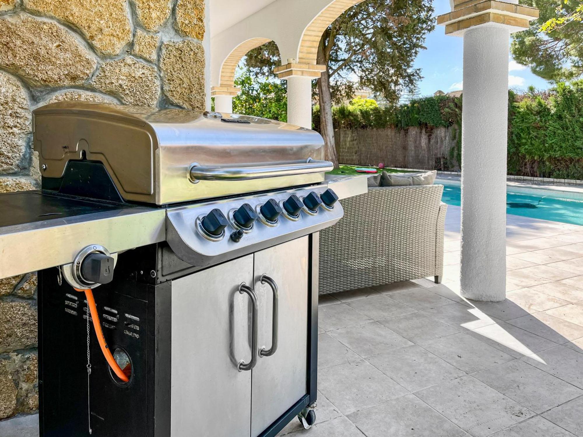 Villa Alamos Jerez I Piscina Salada Climatizada I Bbq I Jardines I 850M2 Херес-де-ла-Фронтера Экстерьер фото